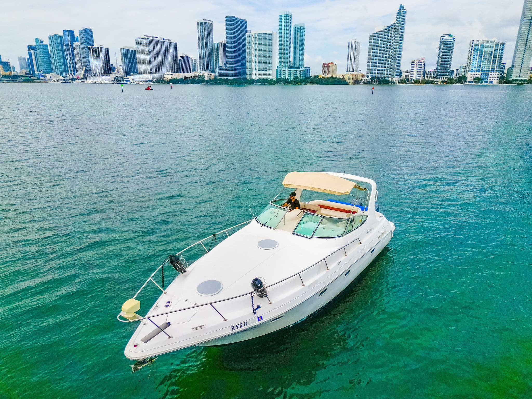 37FT CRUISER - Photo 3